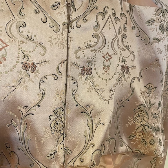 NWOT Kay Unger 2 Piece Beautiful Floral Top Blouse & Skirt Size 12 - Picture 4 of 12